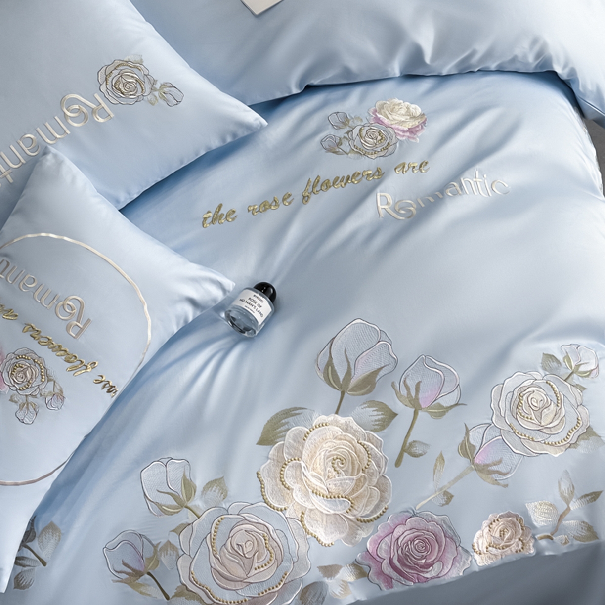 91家纺网 家纺一手货源 找家纺 博纳家纺 2025新款纯棉绣花四件套-繁花似梦 繁花似梦-天蓝