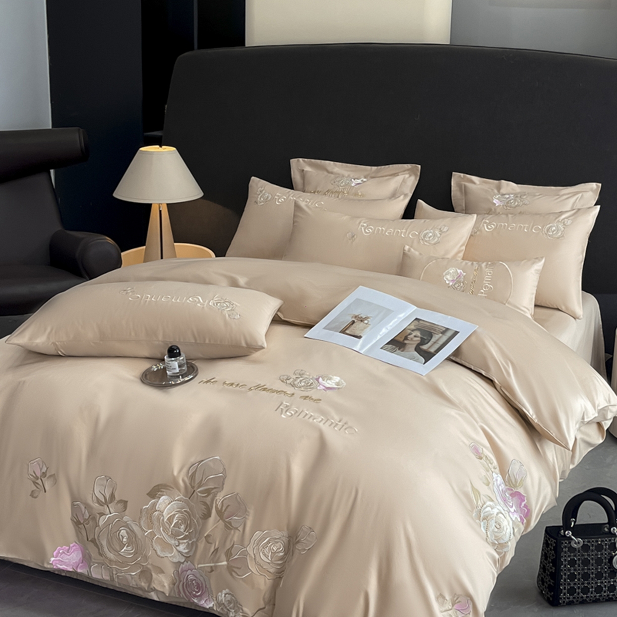 91家纺网 家纺一手货源 找家纺 博纳家纺 2025新款纯棉绣花四件套-繁花似梦 繁花似梦-香槟