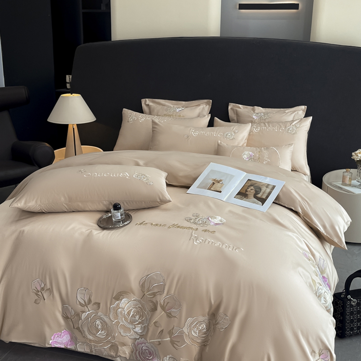 91家纺网 家纺一手货源 找家纺 博纳家纺 2025新款纯棉绣花四件套-繁花似梦 繁花似梦-香槟