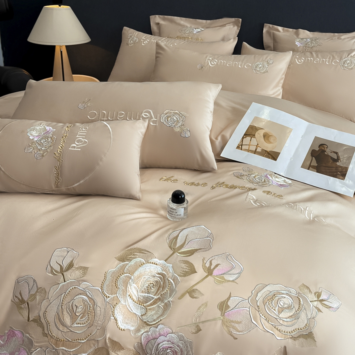 91家纺网 家纺一手货源 找家纺 博纳家纺 2025新款纯棉绣花四件套-繁花似梦 繁花似梦-香槟