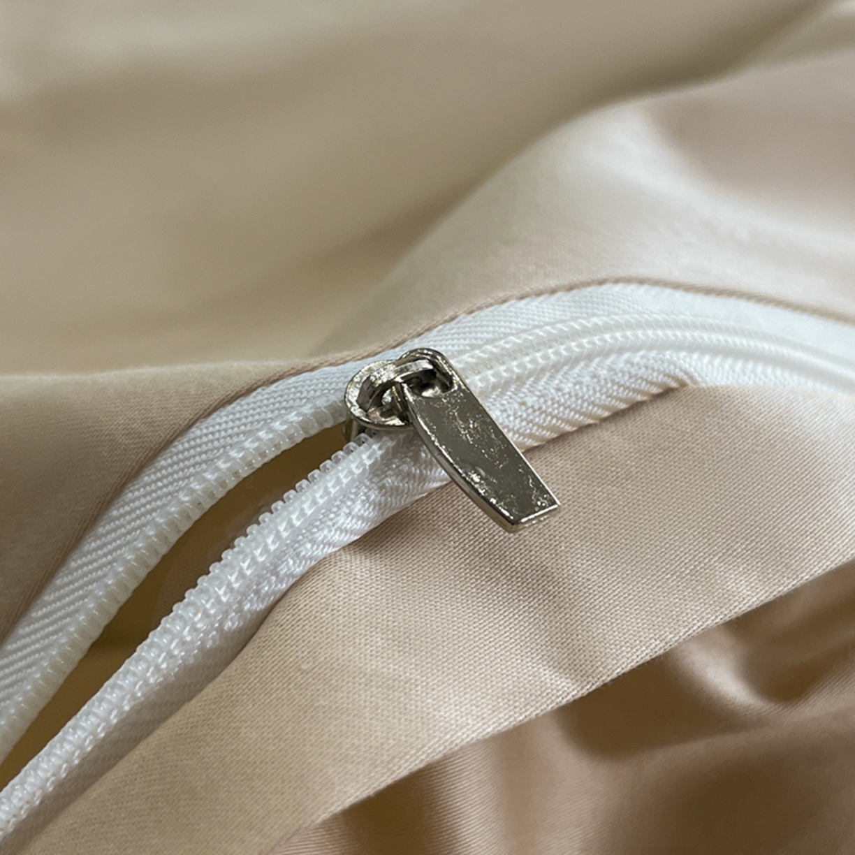 91家纺网 家纺一手货源 找家纺 博纳家纺 2025新款纯棉绣花四件套-繁花似梦 繁花似梦-香槟