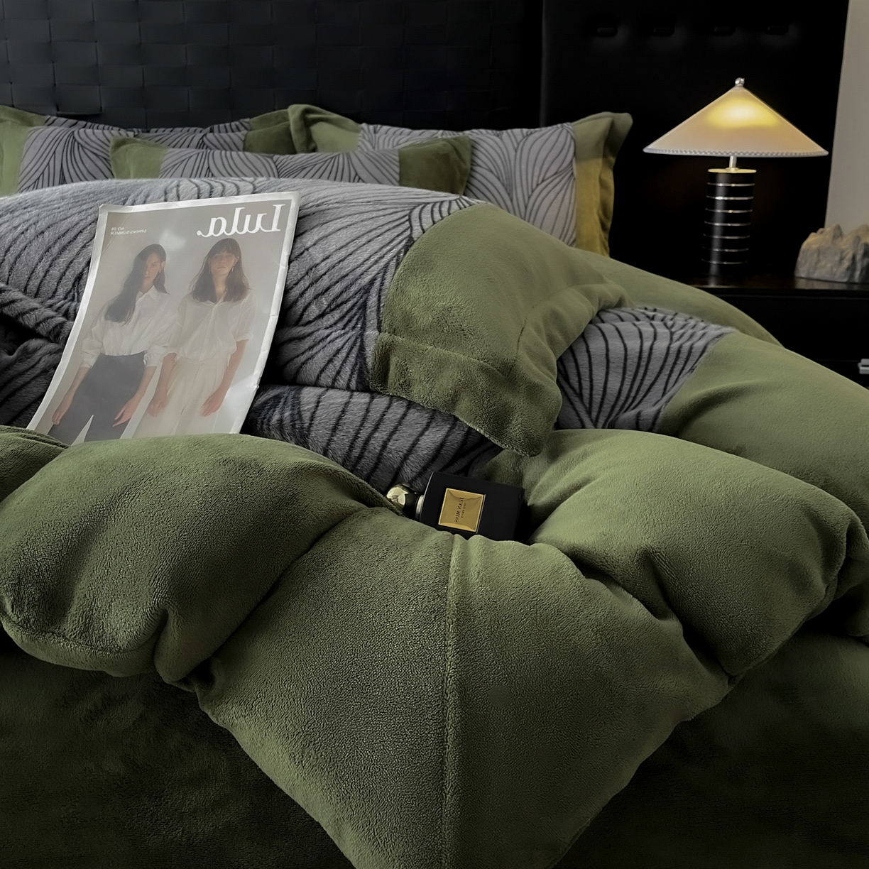 91家纺网 家纺一手货源 找家纺 羚羊语家纺 2025新款轻奢风雪貂绒牛奶绒四件套大拼角工艺貂毛绒升级款兔毛绒现代简约轻奢风三件套-左岸河畔 雪貂绒-松间谧