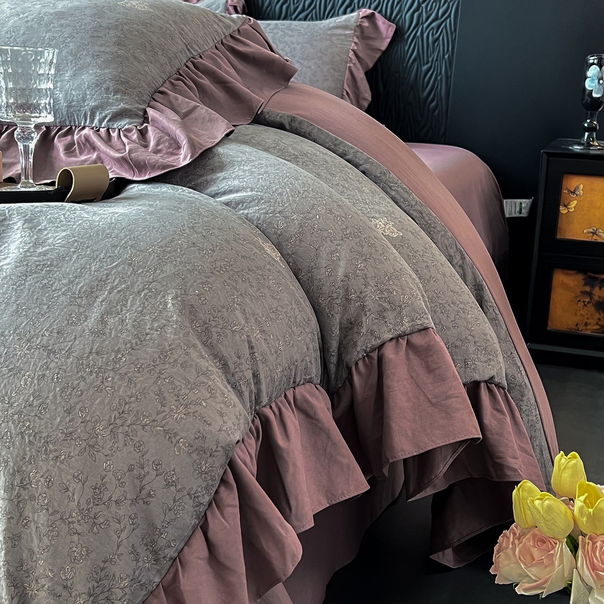 91家纺网 家纺一手货源 找家纺 豫见家纺 2025新款云感棉花边四件套 巴洛克之恋咖