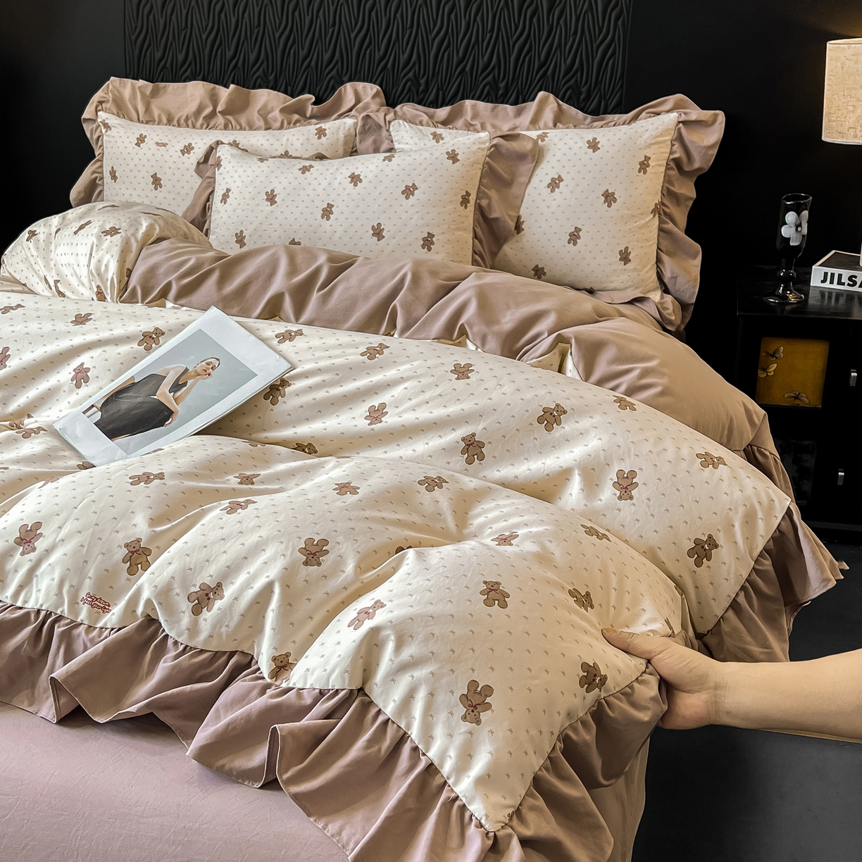 91家纺网 家纺一手货源 找家纺 豫见家纺 2025新款云感棉花边四件套 梦想熊