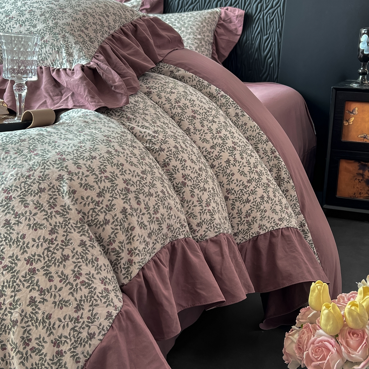 91家纺网 家纺一手货源 找家纺 豫见家纺 2025新款云感棉花边四件套 庭院春深