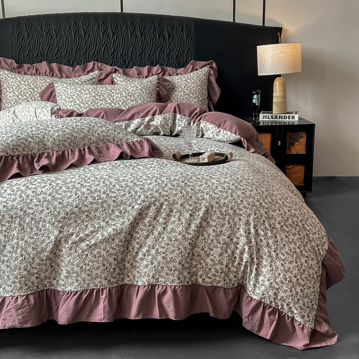 91家纺网 家纺一手货源 找家纺 豫见家纺 2025新款云感棉花边四件套 庭院春深