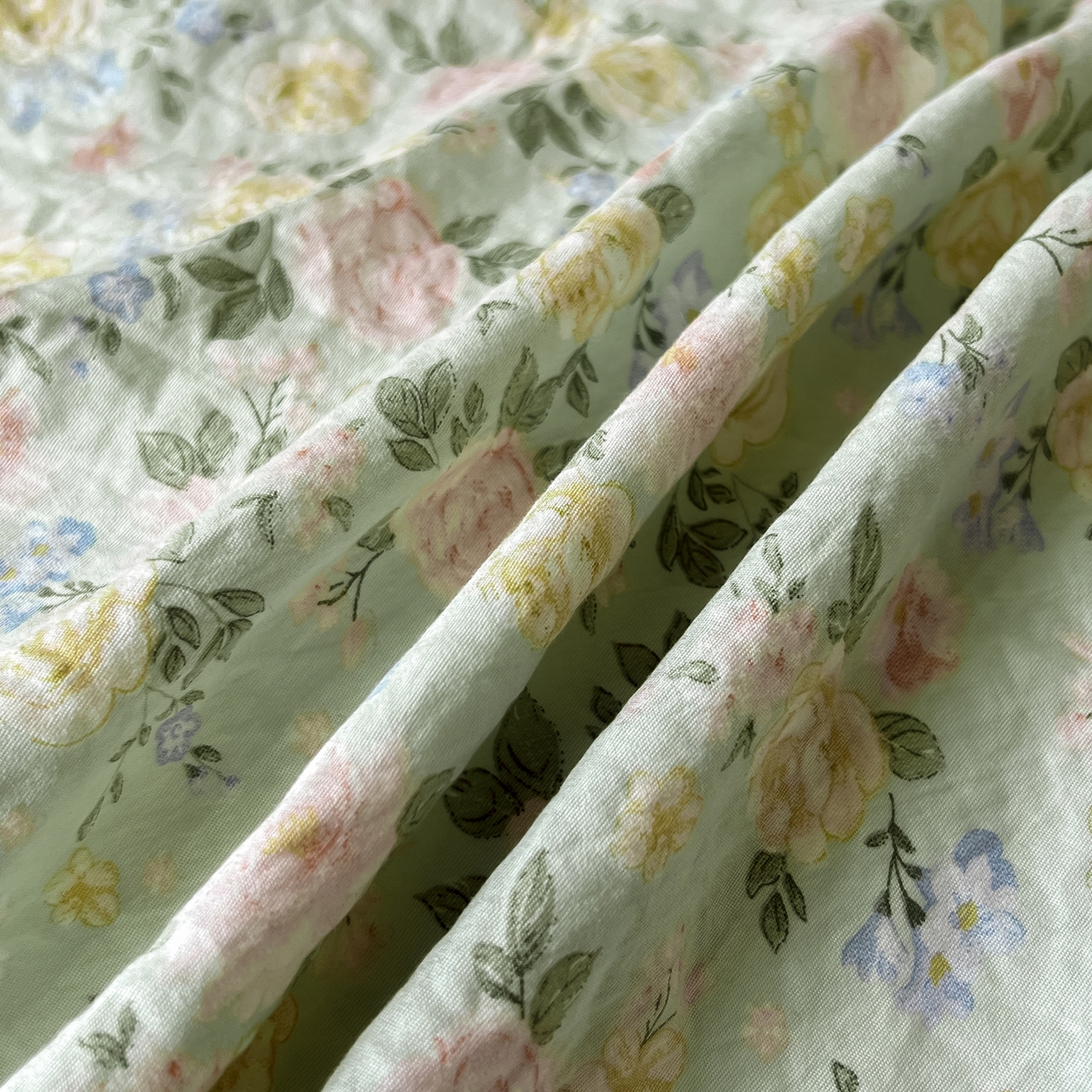 91家纺网 家纺一手货源 找家纺 豫见家纺 2025新款云感棉花边四件套 花盏绿