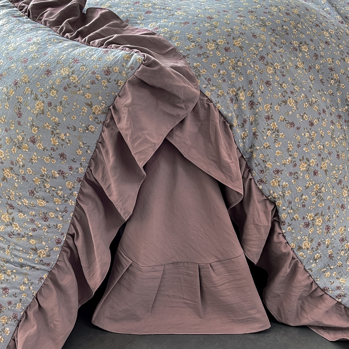 91家纺网 家纺一手货源 找家纺 豫见家纺 2025新款云感棉花边四件套 桐秋红