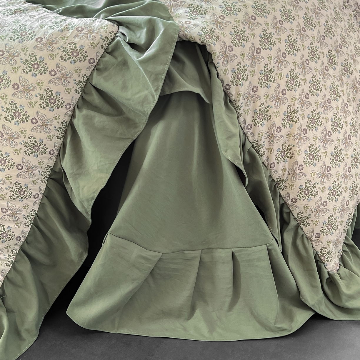 91家纺网 家纺一手货源 找家纺 豫见家纺 2025新款云感棉花边四件套 花间蝴蝶