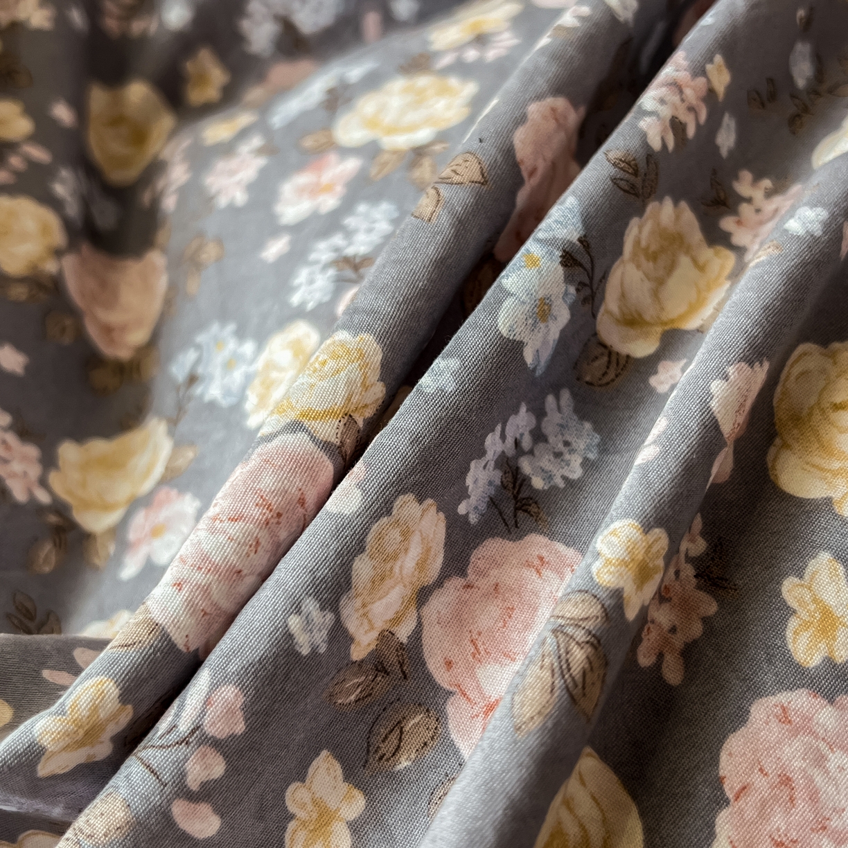 91家纺网 家纺一手货源 找家纺 豫见家纺 2025新款云感棉花边四件套 花盏灰