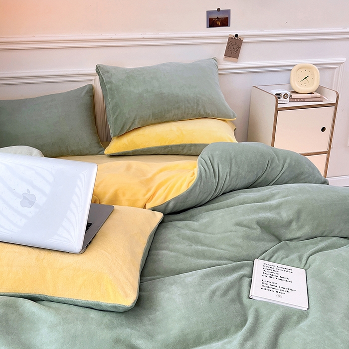 91家纺网 家纺一手货源 找家纺 （总）居易简 2025秋冬新款ins风小红书高克重纯色双拼牛奶绒单被套三件套四件套系列