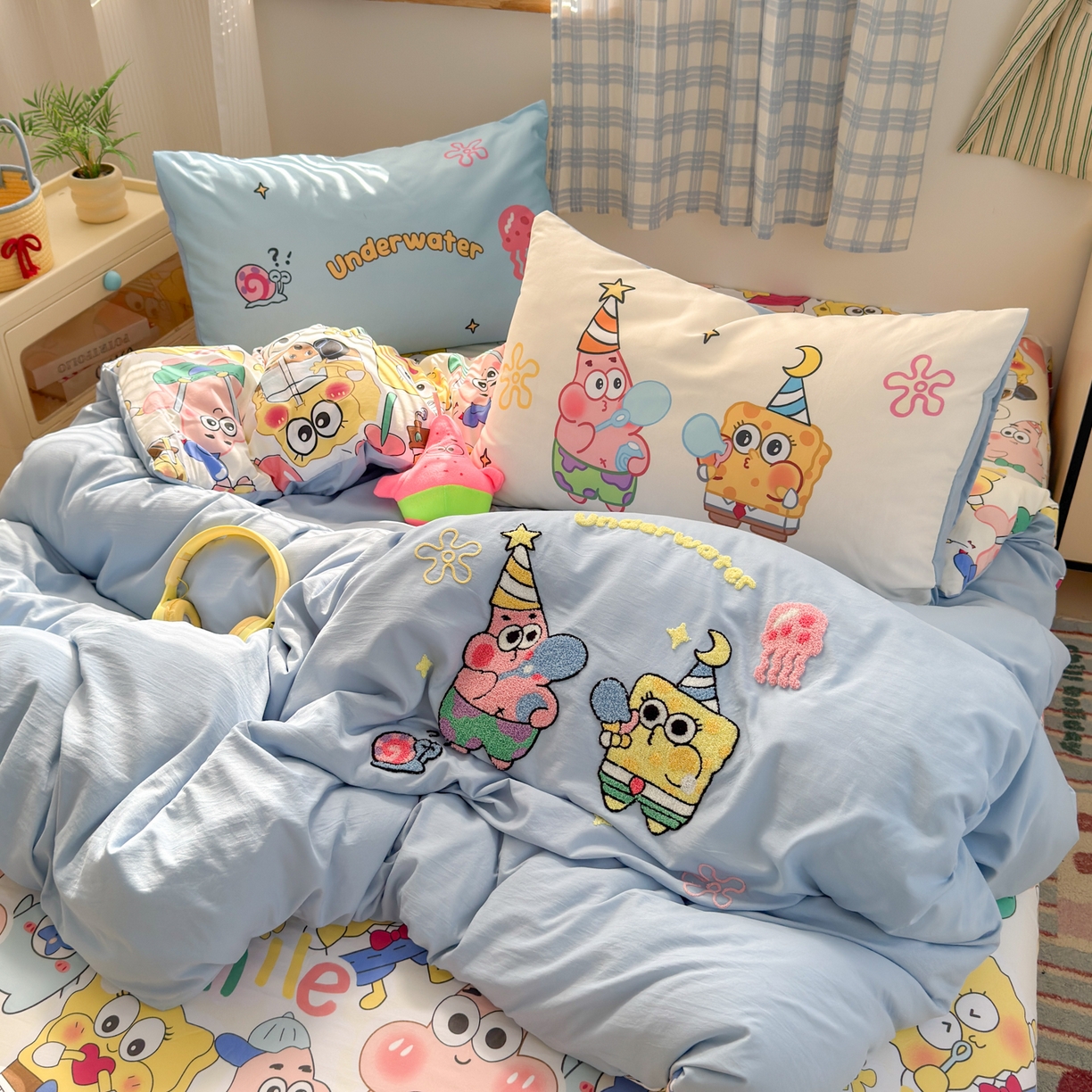 91家纺网 家纺一手货源 找家纺 一霖家纺 2025新款高克重云朵棉毛巾绣印绣四件套-小清新-第四波小清新系列 深海派对