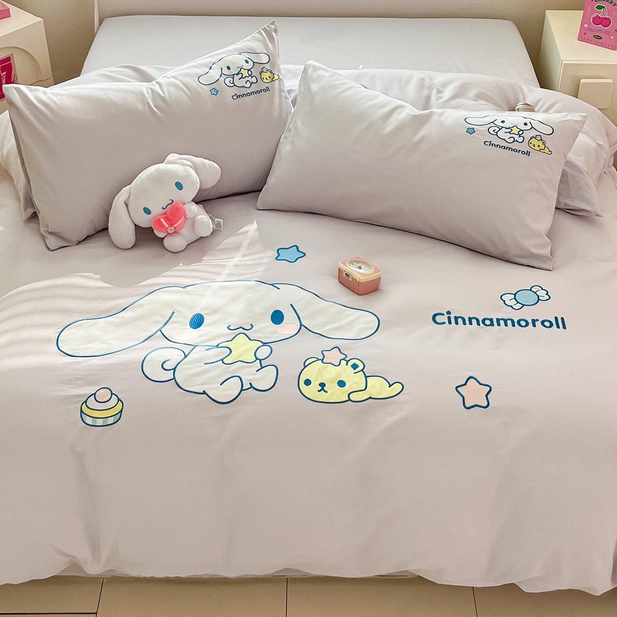 91家纺网 家纺一手货源 找家纺 蓝邻家纺 2025年新款全棉纯棉云柔棉三丽鸥刺绣四件套系列 星愿大耳狗