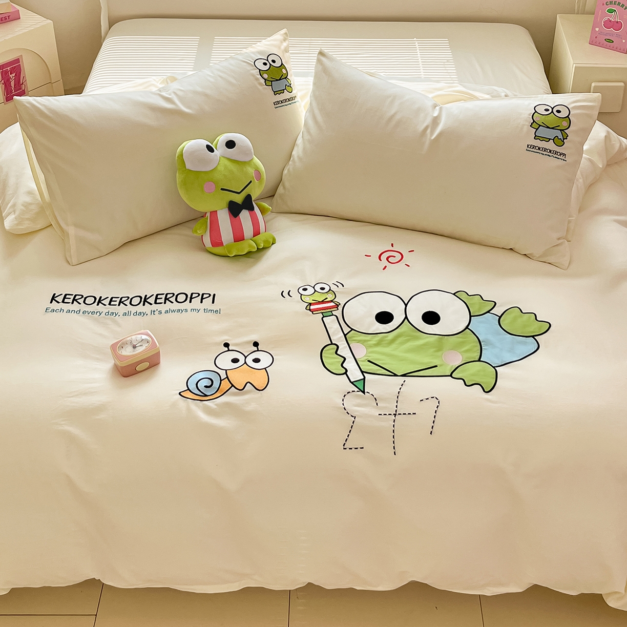 91家纺网 家纺一手货源 找家纺 蓝邻家纺 2025年新款全棉纯棉云柔棉三丽鸥刺绣四件套系列 元气大眼蛙