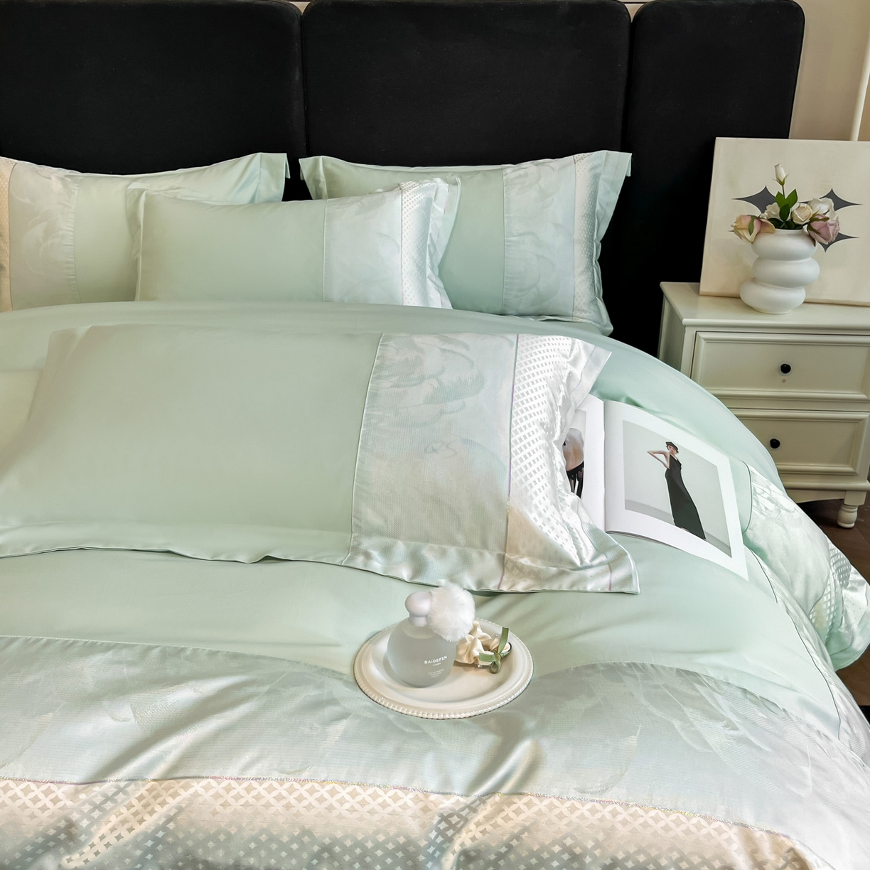 91家纺网 家纺一手货源 找家纺 （总）博纳家纺 2025新款多色色织提花宽边高级简奢款纯棉四件套-山木花亭