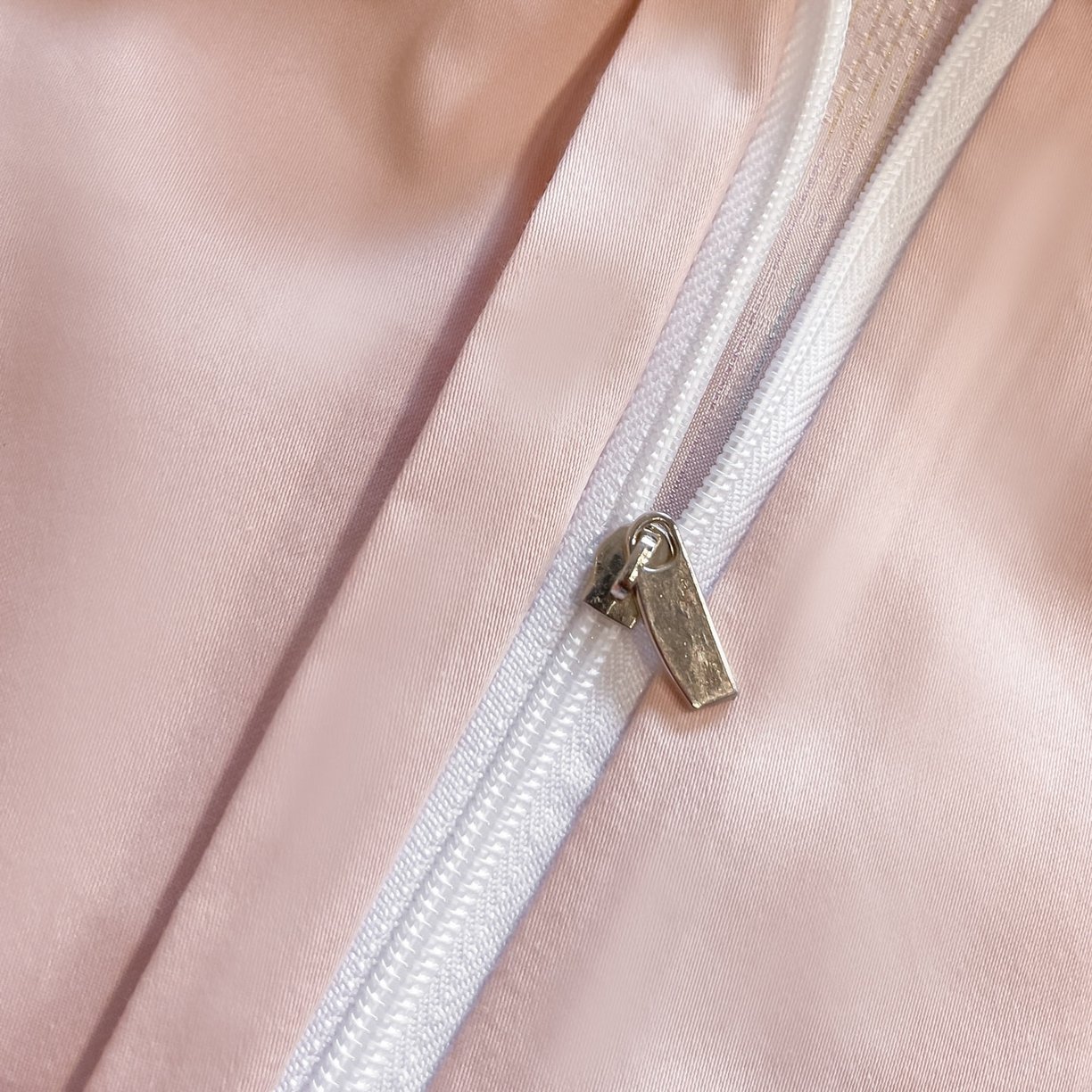 91家纺网 家纺一手货源 找家纺 博纳家纺 2025新款多色色织提花宽边高级简奢款纯棉四件套-山木花亭 山木花亭-粉玉