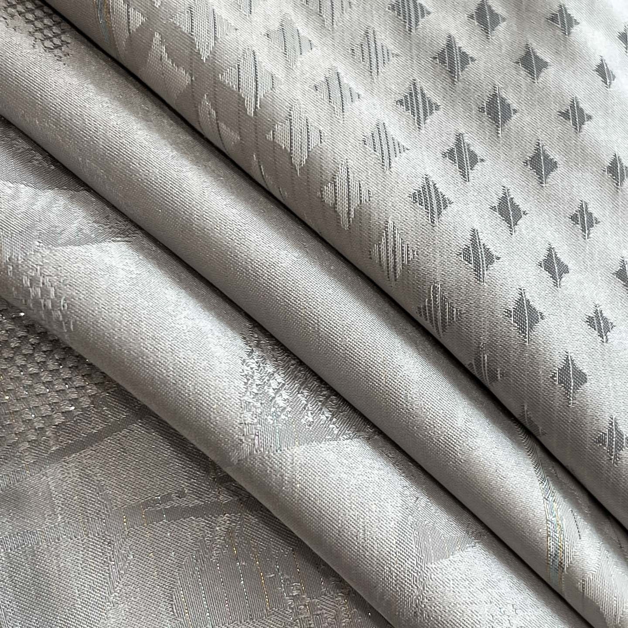 91家纺网 家纺一手货源 找家纺 博纳家纺 2025新款多色色织提花宽边高级简奢款纯棉四件套-山木花亭 山木花亭-绅士灰