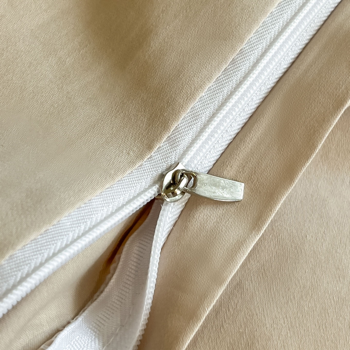 91家纺网 家纺一手货源 找家纺 博纳家纺 2025新款多色色织提花宽边高级简奢款纯棉四件套-山木花亭 山木花亭-香槟