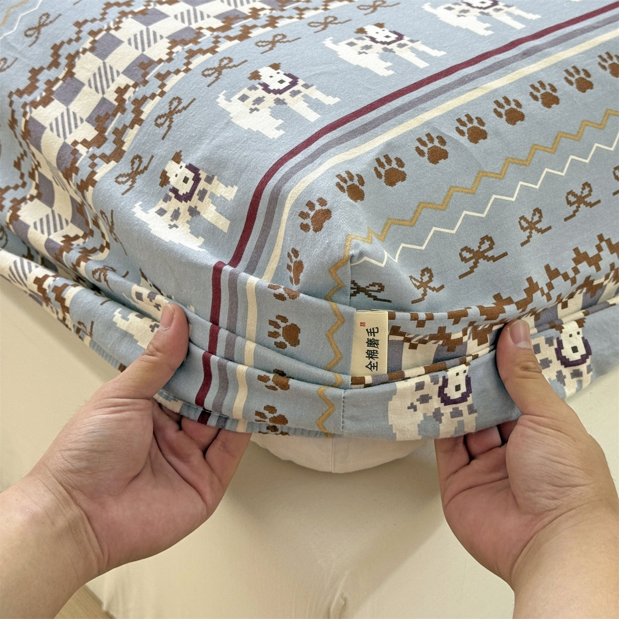 91家纺网 家纺一手货源 找家纺 名兮家居 2025新款亲肤舒适全棉纯棉磨毛印花床笠单床笠单品床笠单件床笠 蝴蝶结小狗-蓝