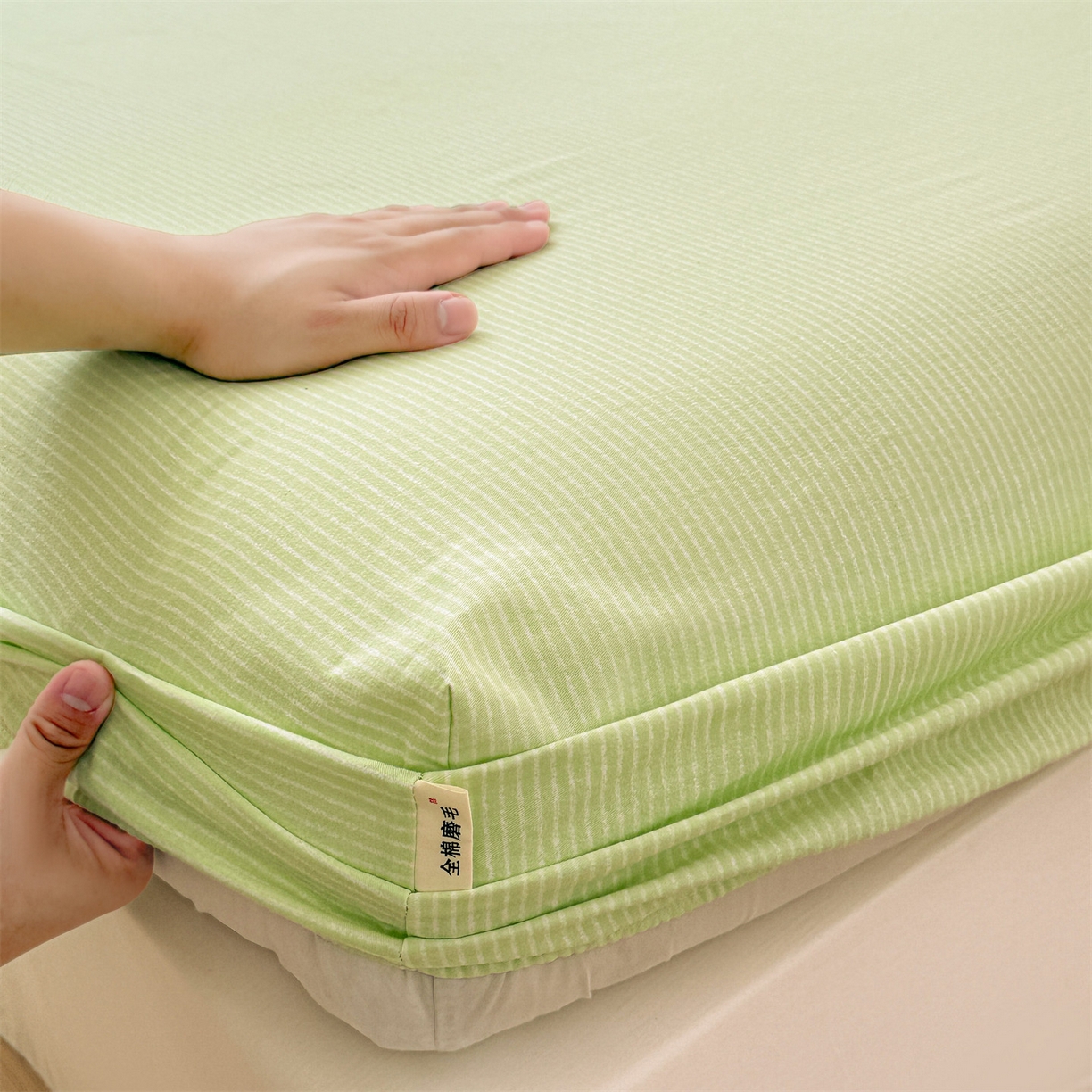 91家纺网 家纺一手货源 找家纺 名兮家居 2025新款亲肤舒适全棉纯棉磨毛印花床笠单床笠单品床笠单件床笠 细条-绿