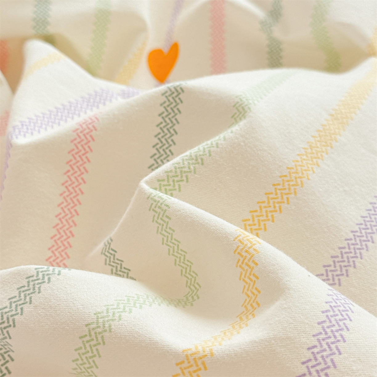 91家纺网 家纺一手货源 找家纺 名兮家居 2025新款亲肤舒适全棉纯棉磨毛印花床笠单床笠单品床笠单件床笠 彩色心情