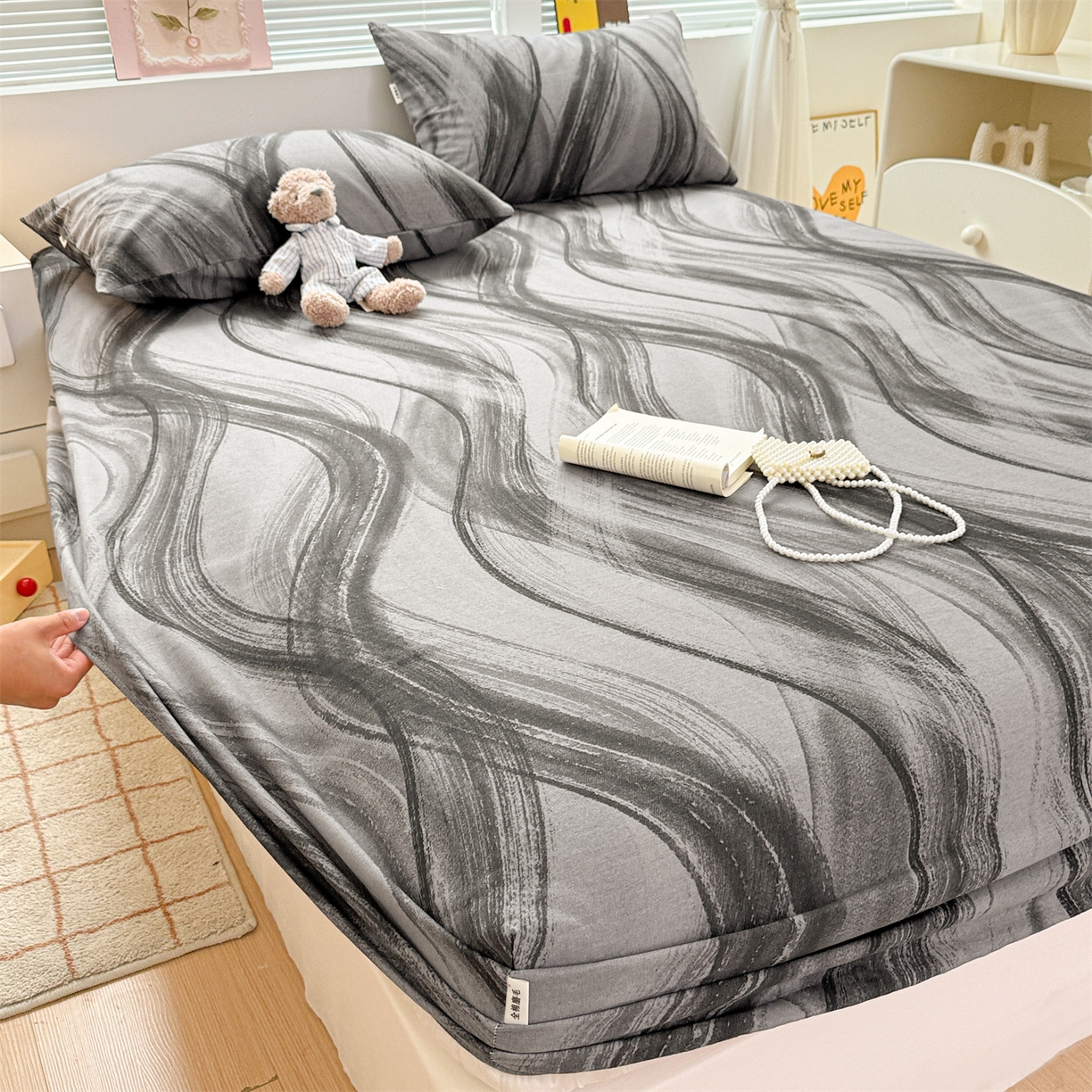 91家纺网 家纺一手货源 找家纺 名兮家居 2025新款亲肤舒适全棉纯棉磨毛印花床笠单床笠单品床笠单件床笠 律动