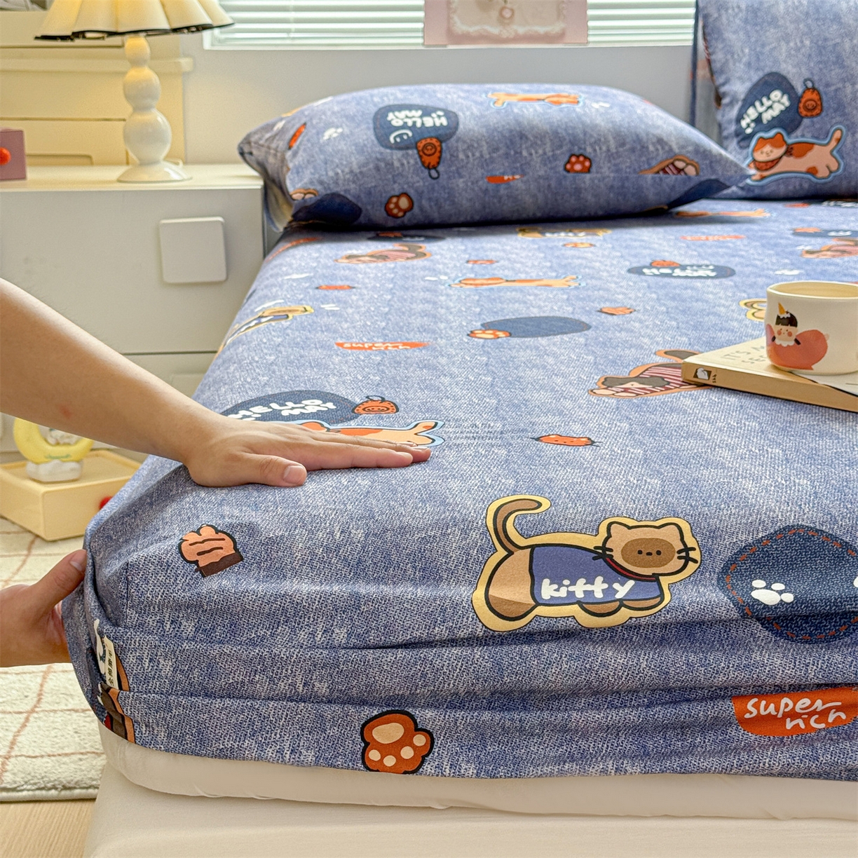 91家纺网 家纺一手货源 找家纺 名兮家居 2025新款亲肤舒适全棉纯棉磨毛印花床笠单床笠单品床笠单件床笠 牛仔猫