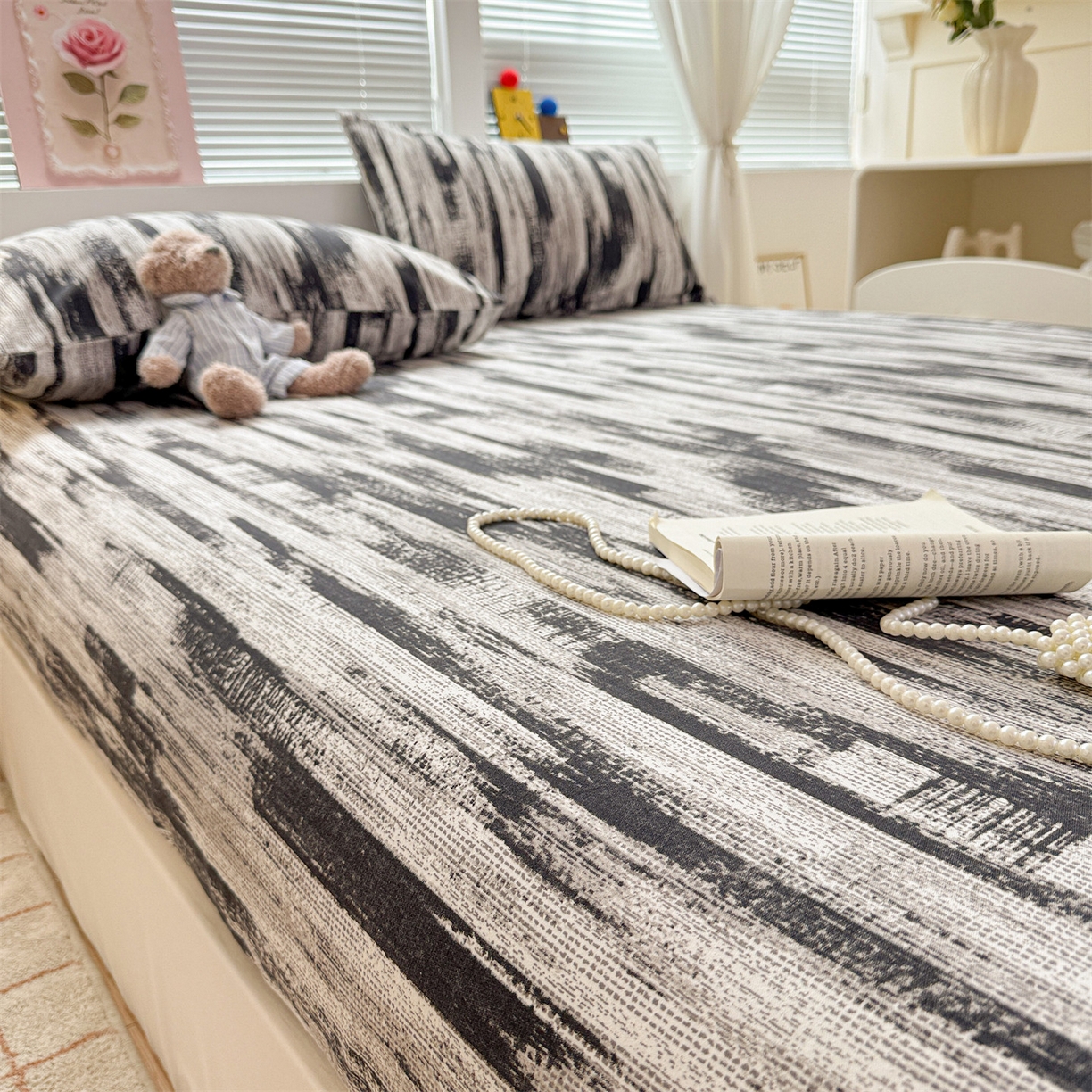 91家纺网 家纺一手货源 找家纺 名兮家居 2025新款亲肤舒适全棉纯棉磨毛印花床笠单床笠单品床笠单件床笠 墨痕