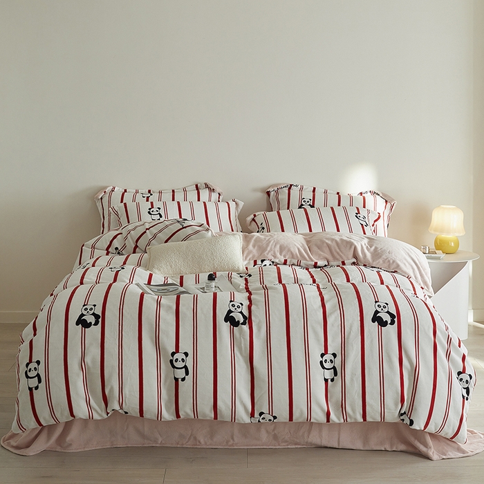 91家纺网 家纺一手货源 找家纺 千朵森 2025新款网红印花牛奶绒四件套-熊猫系列-风格一 熊猫-西雅图