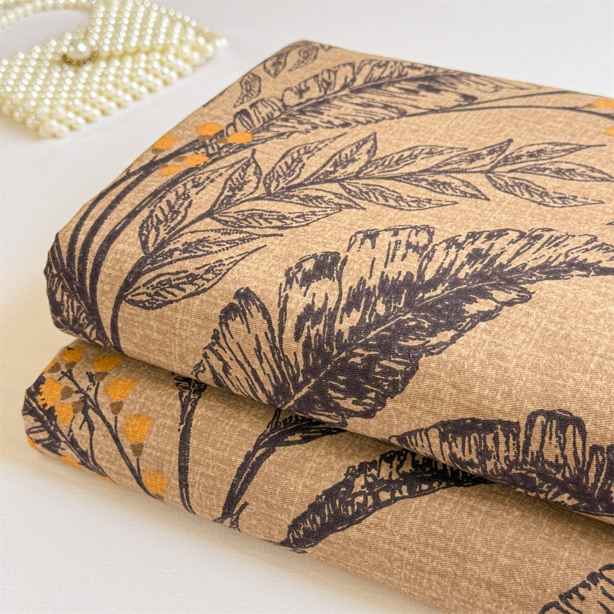 91家纺网 家纺一手货源 找家纺 名兮家居 2025新款亲肤舒适全棉纯棉磨毛印花床笠单床笠单品床笠单件床笠 繁叶流金-咖