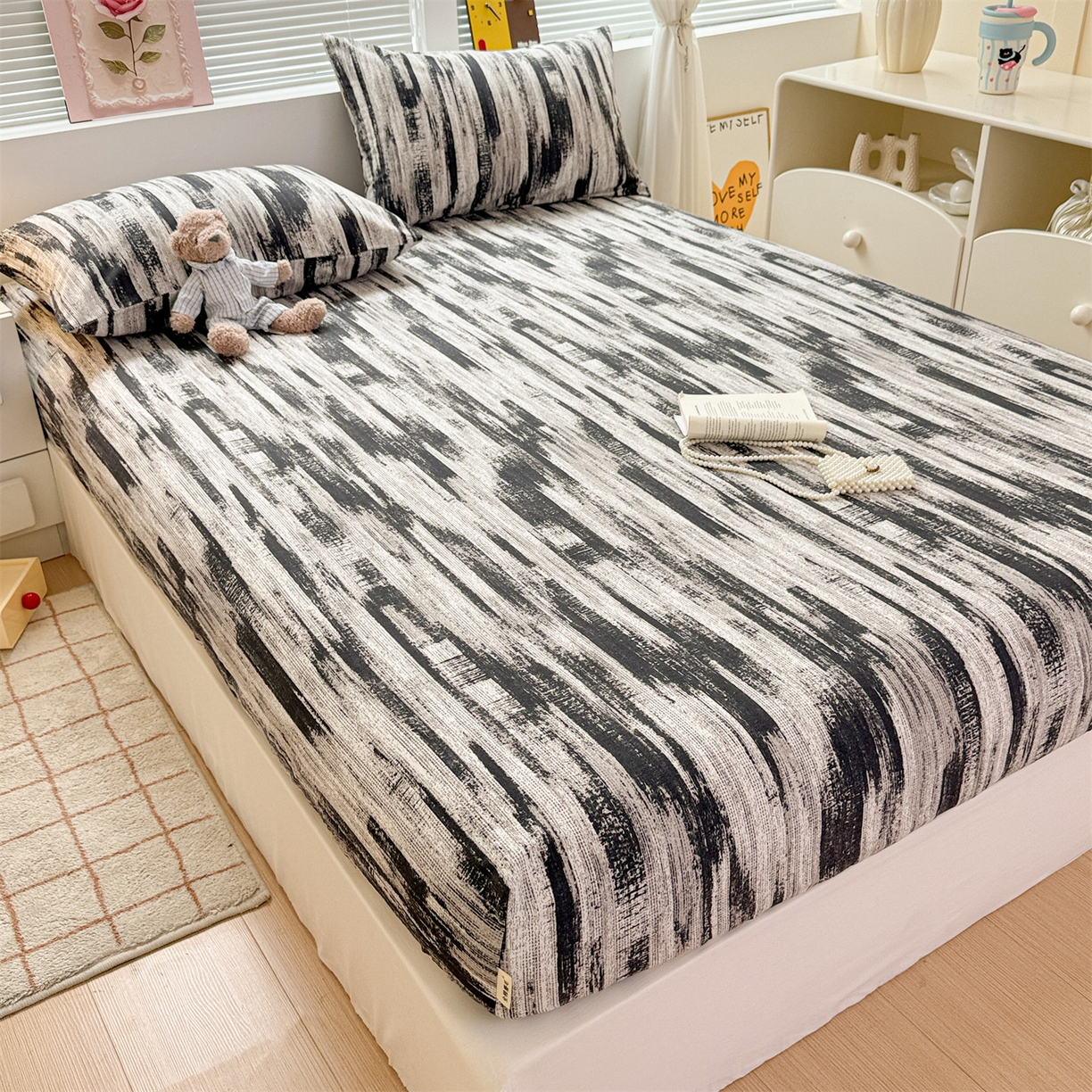 91家纺网 家纺一手货源 找家纺 名兮家居 2025新款亲肤舒适全棉纯棉磨毛印花床笠单床笠单品床笠单件床笠 墨痕