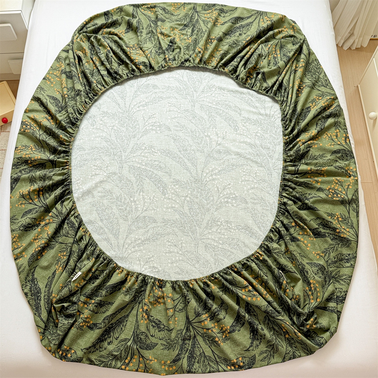 91家纺网 家纺一手货源 找家纺 名兮家居 2025新款亲肤舒适全棉纯棉磨毛印花床笠单床笠单品床笠单件床笠 繁叶流金-绿