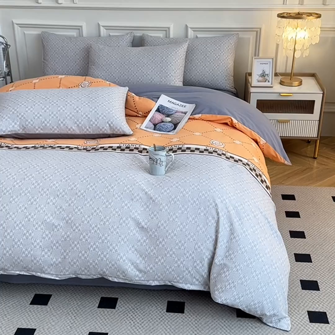 91家纺网 家纺一手货源 找家纺 宇彬家纺 2025直播热新款秋冬全棉精梳生态原棉印花加厚磨毛轻奢铂金单被套 艾维（桔）