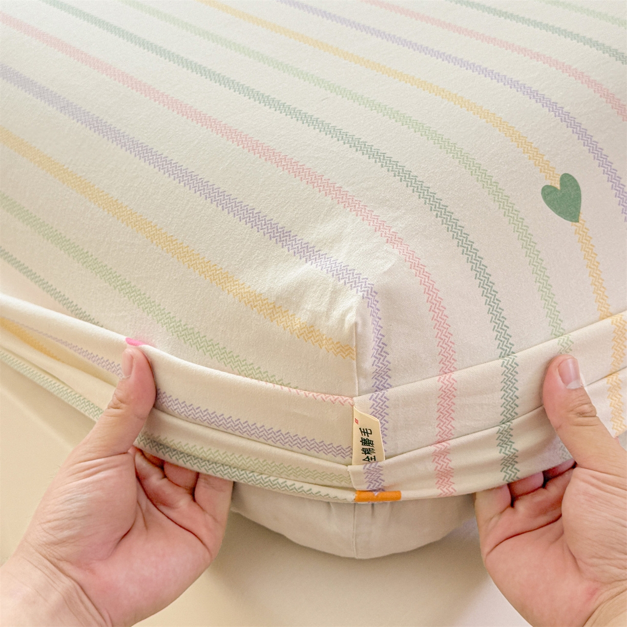 91家纺网 家纺一手货源 找家纺 名兮家居 2025新款亲肤舒适全棉纯棉磨毛印花床笠单床笠单品床笠单件床笠 彩色心情