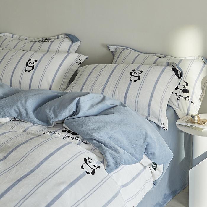 91家纺网 家纺一手货源 找家纺 千朵森 2025新款网红印花牛奶绒四件套-熊猫系列-风格一 熊猫-梵伊