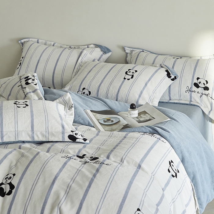 91家纺网 家纺一手货源 找家纺 千朵森 2025新款网红印花牛奶绒四件套-熊猫系列-风格一 熊猫-梵伊