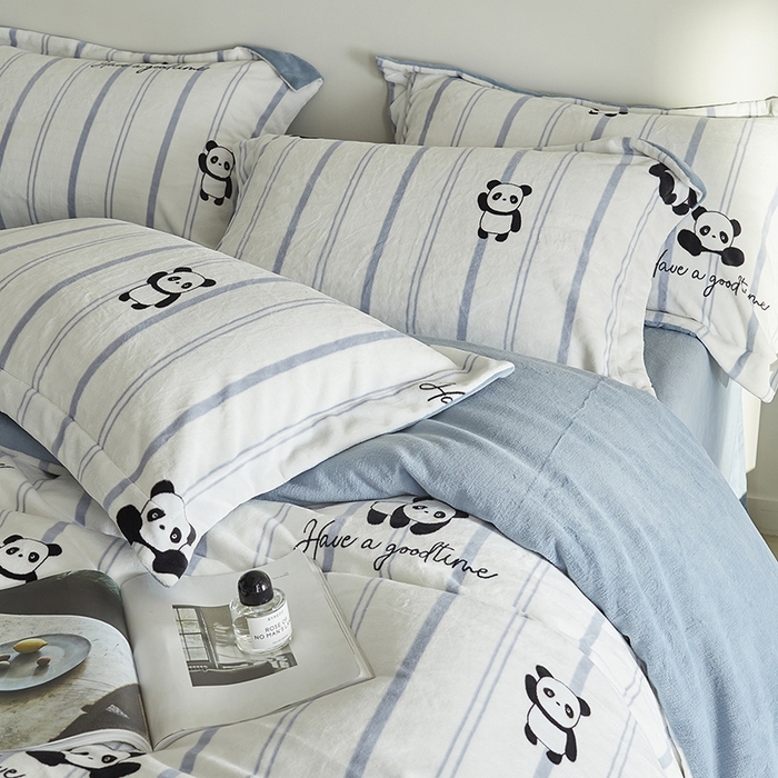 91家纺网 家纺一手货源 找家纺 千朵森 2025新款网红印花牛奶绒四件套-熊猫系列-风格一 熊猫-梵伊