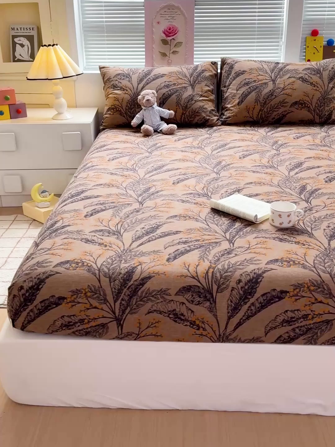 91家纺网 家纺一手货源 找家纺 名兮家居 2025新款亲肤舒适全棉纯棉磨毛印花床笠单床笠单品床笠单件床笠 繁叶流金-咖