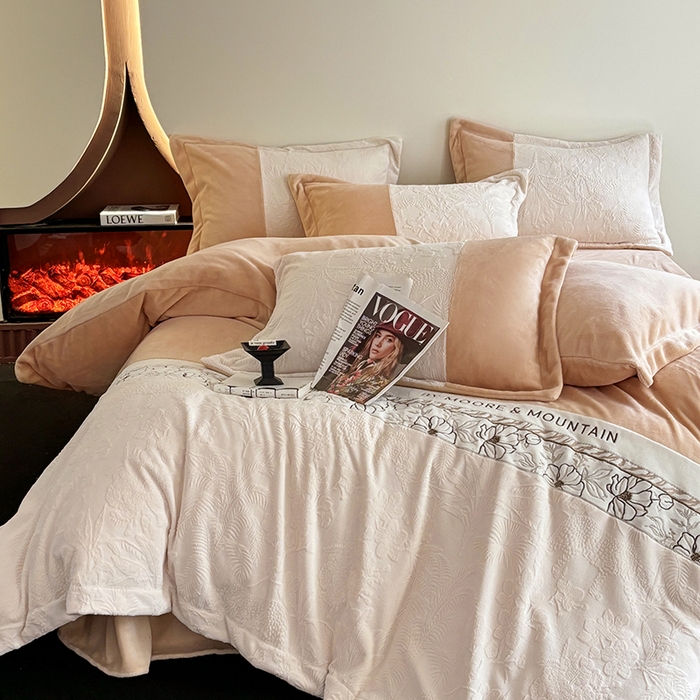 91家纺网 家纺一手货源 找家纺 （总）居易简 2025新款法式轻奢全消光牛奶绒雕花拼接刺绣四件套-丛林猎豹（含无纺布包装）