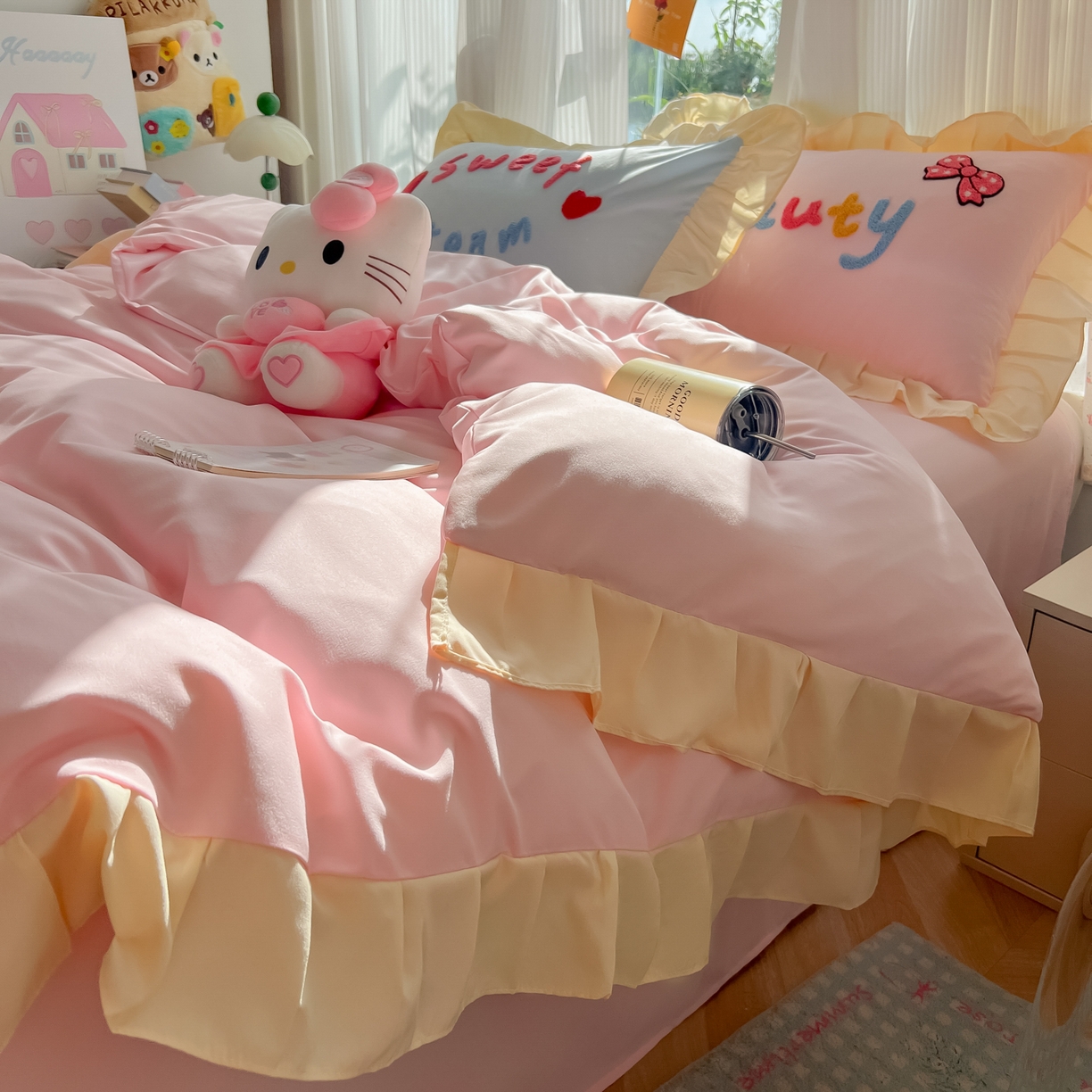 91家纺网 家纺一手货源 找家纺 （总）子钦2025新款奶油风毛巾绣云朵棉水洗棉花边床单床笠床裙四件套-丘比特