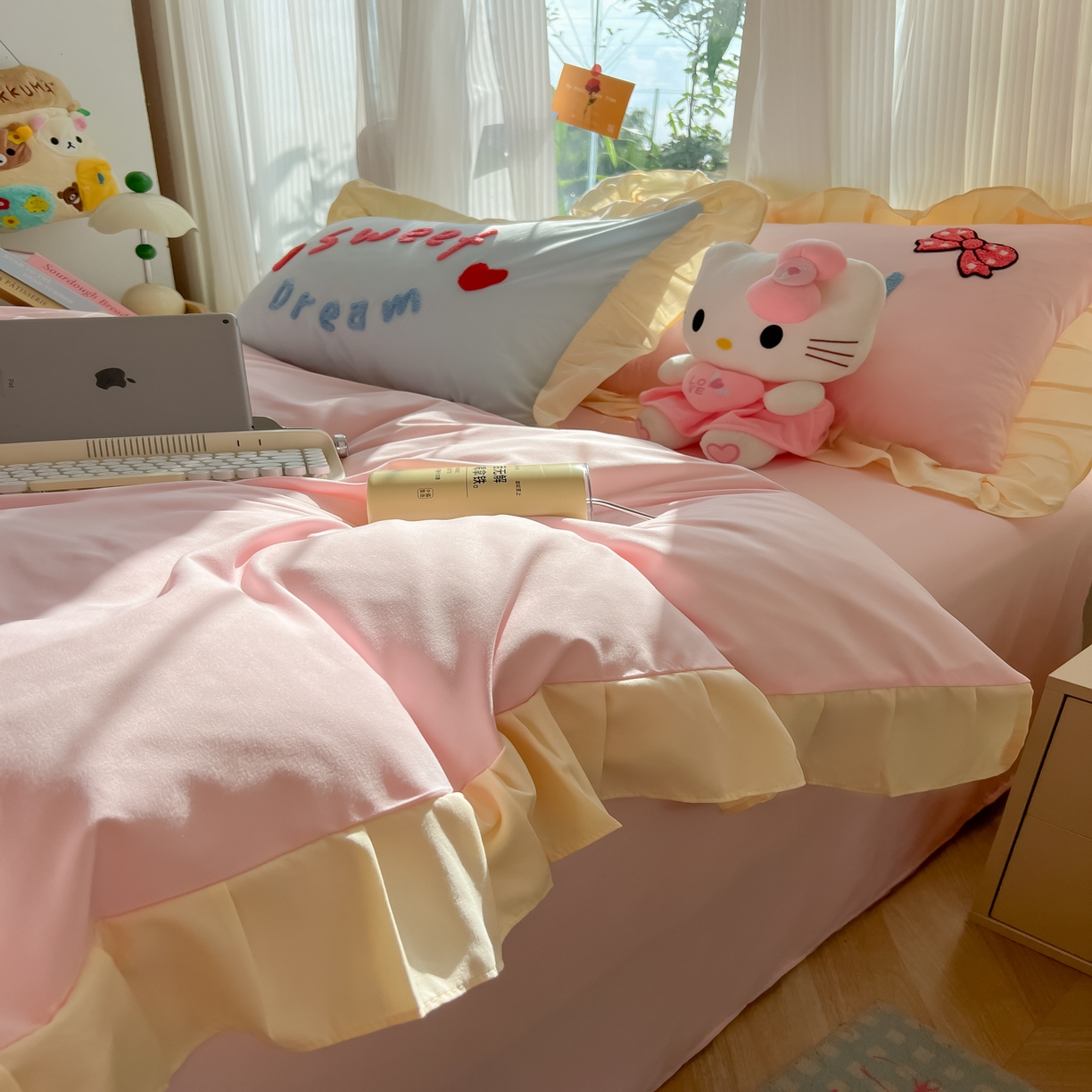 91家纺网 家纺一手货源 找家纺 （总）子钦2025新款奶油风毛巾绣云朵棉水洗棉花边床单床笠床裙四件套-丘比特