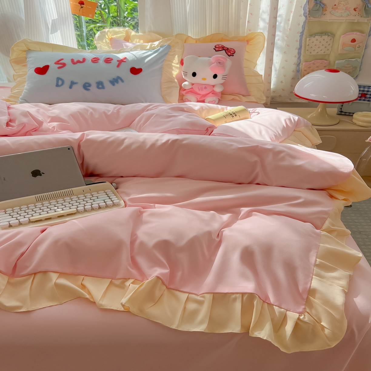 91家纺网 家纺一手货源 找家纺 （总）子钦2025新款奶油风毛巾绣云朵棉水洗棉花边床单床笠床裙四件套-丘比特