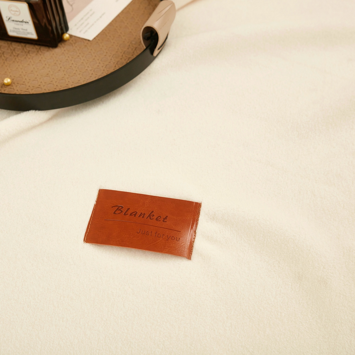 91家纺网 家纺一手货源 找家纺 悦织湾家纺 2025新款轻奢纯色仿羊绒毯单层双层保暖加厚秋冬毛毯盖毯毯子跨境专供 仿羊绒单层-奶白