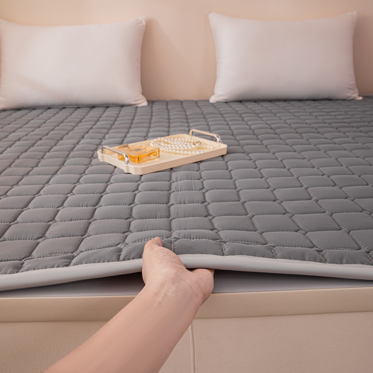 91家纺网 家纺一手货源 找家纺 （总）手艺人家纺 2025新款新格子水洗棉夹棉炕盖垫子床垫床褥子