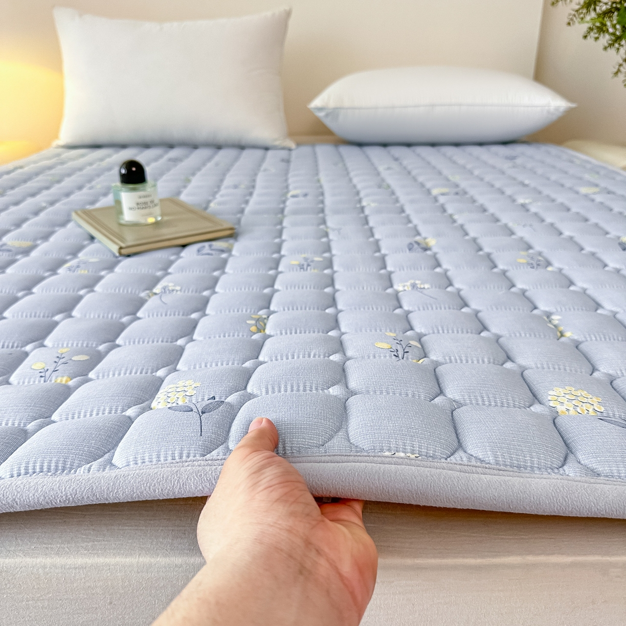 91家纺网 家纺一手货源 找家纺 （总）手艺人家纺 2025新款新格子水洗棉夹棉炕盖垫子床垫床褥子