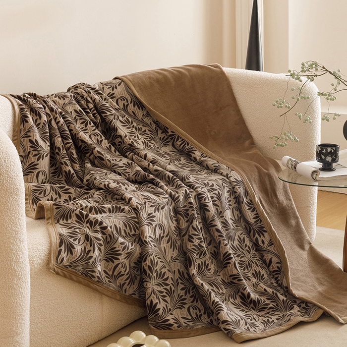 91家纺网 家纺一手货源 找家纺 （总）悦然毛巾被 2025新款复合毯休闲兔毛绒提花印花工艺盖毯