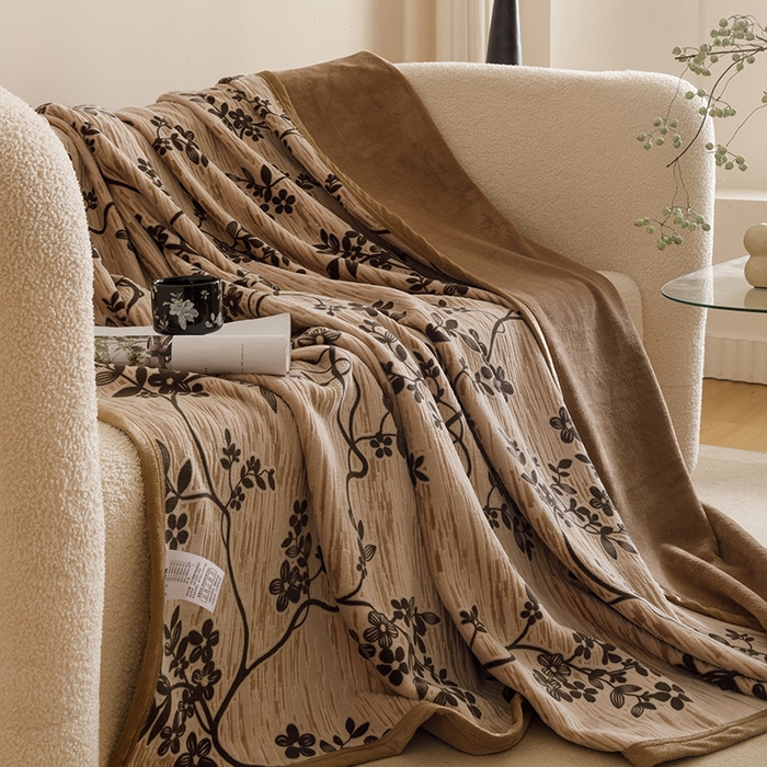 91家纺网 家纺一手货源 找家纺 （总）悦然毛巾被 2025新款复合毯休闲兔毛绒提花印花工艺盖毯