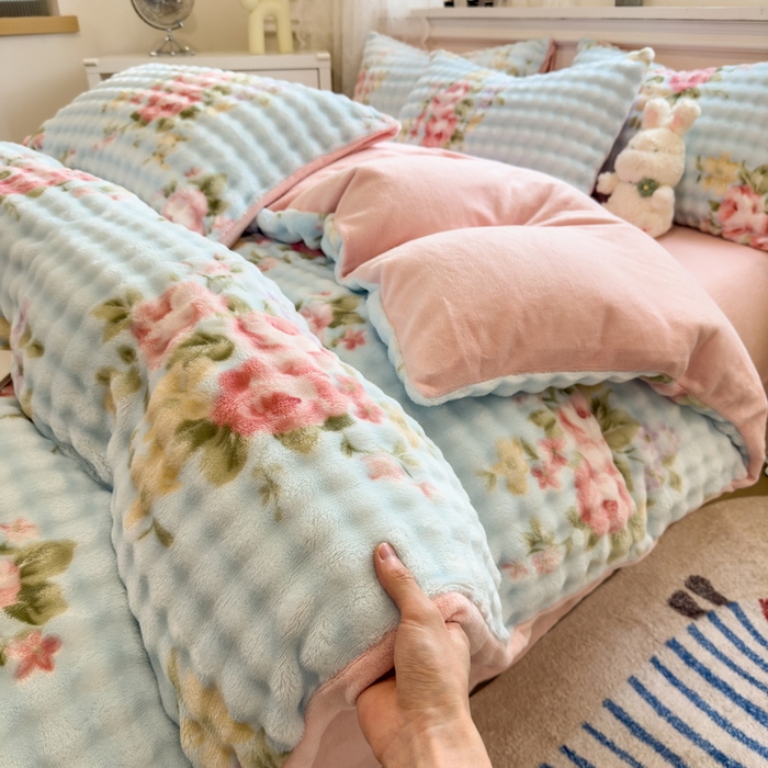 居易简 2025秋冬新款牛奶绒泡泡绒印花卡通花卉兔毛单被套 蔷薇花