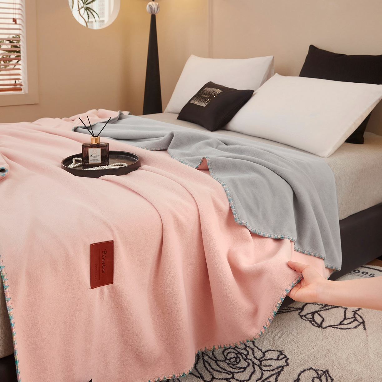 91家纺网 家纺一手货源 找家纺 悦织湾家纺 2025新款轻奢纯色仿羊绒毯单层双层保暖加厚秋冬毛毯盖毯毯子跨境专供仿羊绒双层-粉-灰
