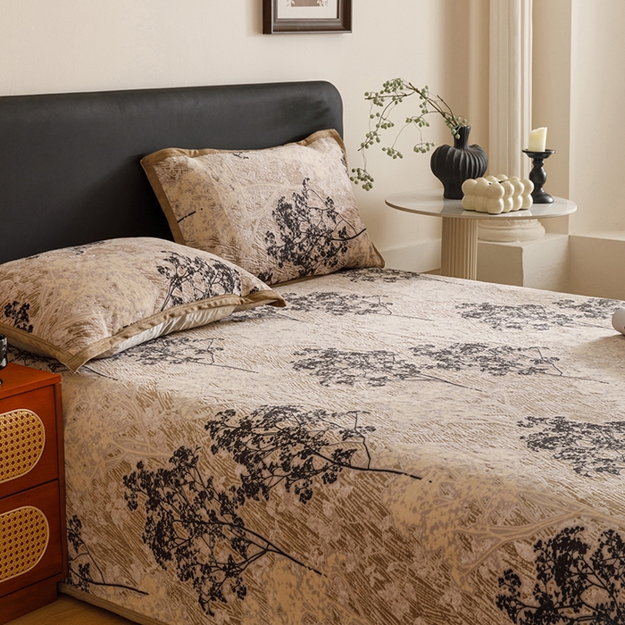 91家纺网 家纺一手货源 找家纺 悦然毛巾被 2025新款复合毯休闲兔毛绒提花印花工艺盖毯 林影眠笺